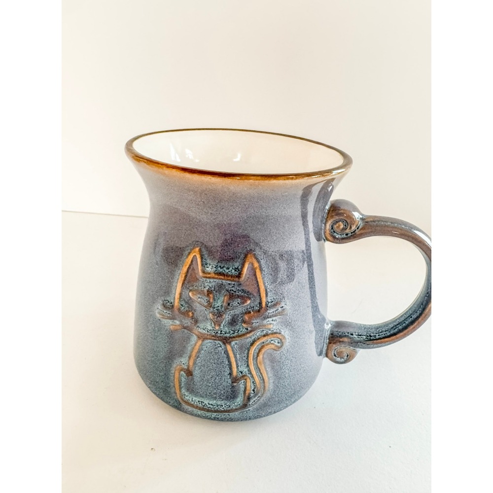 La Rochelle Blue Grey Reactive Glaze Stoneware Mug Embossed Cat Scroll Handle